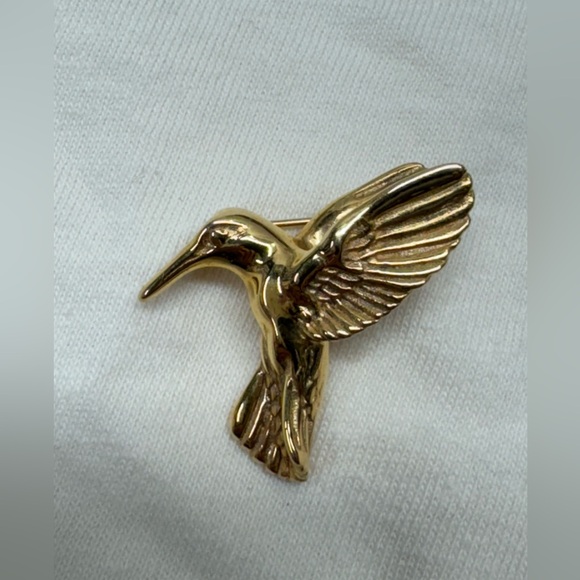 14K Gold Hummingbird Pin